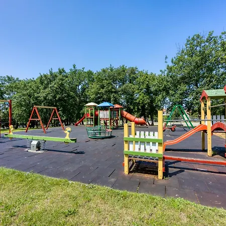 Lipa Korta - Family Apt, 15 Min Walk To Parentino & Pical Beaches