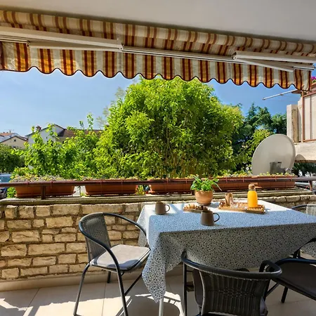 Apartment Lipa Korta - Family In Porec, 850 M To The Sea *